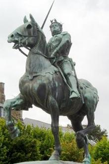 statue de Bertrand du Guesclin à Dinan