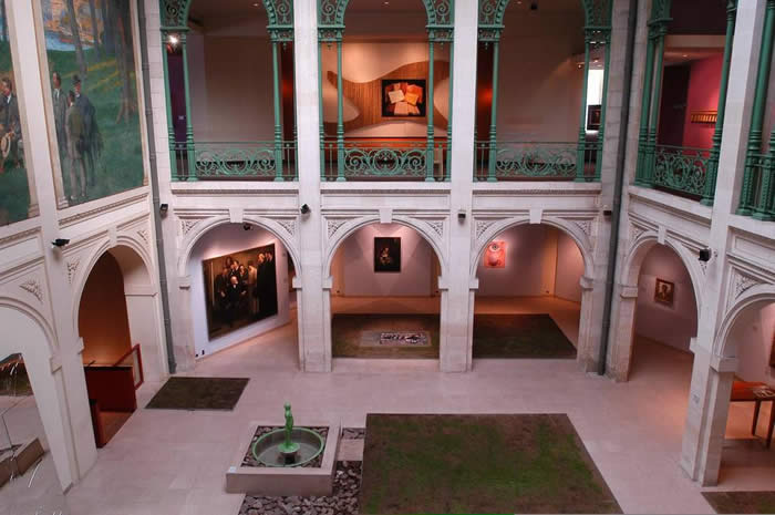 Musée Bonnat-Helleu patio